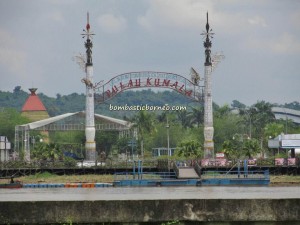 Kutai Kartanegara, Indonesia, Balikpapan, adventure, Borneo, Dayak, East Kalimantan Timur, Mahakam river, coal, Lembu Suana, Pulau Kumala, Tenggarong waterfront,