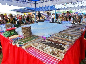 authentic, culture, event, HUT, indigenous, Festival, ethnic, orang asal. native, pesta adat, Suku Dayak, Lundayeh, Tourism, tourist attraction, traditional, travel guide, tribe,