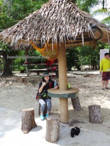 Bamboo rafting, banana boat ride, beach, crabbing, tourism, kayaking, family vacation, fishing, malaysia, mangrove forest, nature, outdoors, surfing, water sports, 度假, 沙巴, 龍尾湾