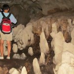backpackers, outdoors, traditional, Borneo, Malaysia, Kampung, village, gua, native, destination, exploration, stalactites, stalagmites, Tourism, tourist attraction, travel guide, 沙捞越洞穴