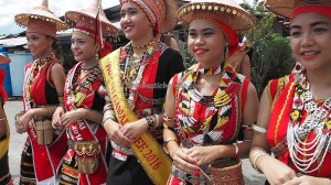 authentic, indigenous, kumang, native, tribal, tribe, culture, backpackers, Kampung Taee, Serian, Borneo, Malaysia, paddy harvest, thanksgiving, Tourism, traditional, travel guide,