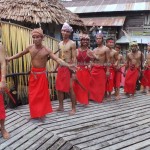 Backpackers, authentic, Indigenous, cultural dance, dayak bidayuh, native, tribe, tribal, ritual ceremony, gawai harvest festival, village, Bengkayang, Indonesia, West Kalimantan, Obyek wisata adat, traditional, tourist attraction,
