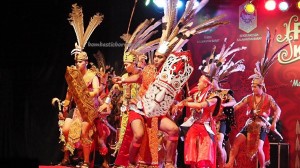 Bujang Dara, authentic, culture, event, Pekan Gawai, harvest festival, Pontianak, native, Borneo, Rumah Radakng, Tourist attraction, tourism, traditional, tribal, tribe, 婆罗洲原著民丰收节日