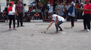 traditional games, permainan tradisional, Sports, authentic, Borneo, Central Kalimantan, 中加里曼丹, Indonesia, Palangka Raya, competition, event, native, Obyek wisata, tourist attraction, travel guide, tribal