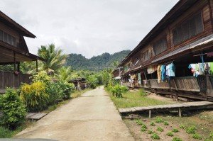 authentic, backpackers, rumah panjang, village, Borneo, Interior, Dayak, native, tribal, tribe, Tourism, traditional, travel guide, 沙捞越婆罗州, 长屋旅游景点