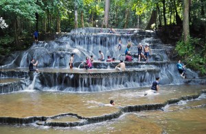 Cascade, nature, exploration, backpackers, Borneo, Indonesia, Mentarang, Desa Paking, hidden paradise, family holiday, Tourism, tourist attraction, travel guide, Transborneo, 北加里曼丹, 婆罗洲旅游景点