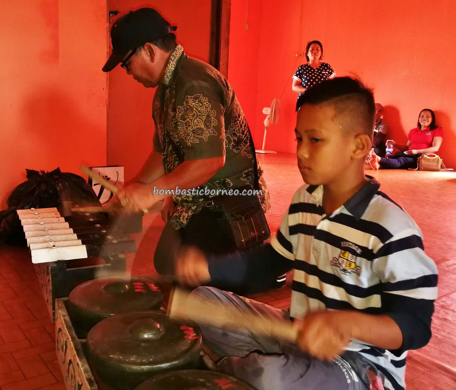 Rumah Betang Raya Dori Mpulor, Gawai Dayak, paddy harvest festival, authentic, indigenous, traditional, backpackers, culture, event, Indonesia, native, tribe, trans borneo, 跨境婆罗洲游踪, 西加里曼丹丰收节