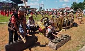 thanksgiving, culture, West Kalimantan, Putussibau, native, tribal, tribe, event, tourist attraction, Tourism, travel guide, Trans Borneo, 印尼西加里曼丹, 富都达雅克丰收节