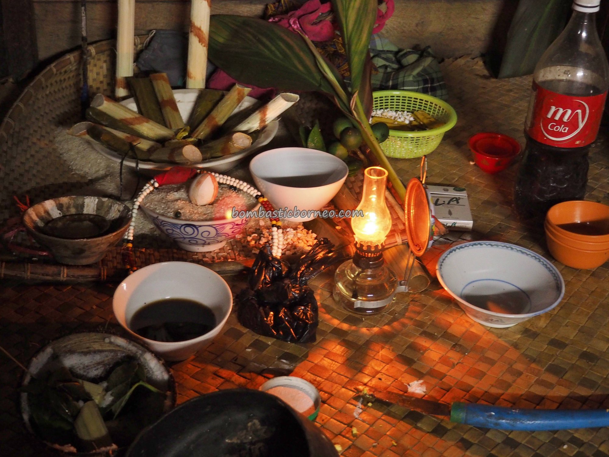 spiritual healing, shaman, dukun, ritual, traditional, budaya, Indigenous, Dayak Bidayuh, tribal, Bau, Kuching, Sarawak, Malaysia, village, Borneo,