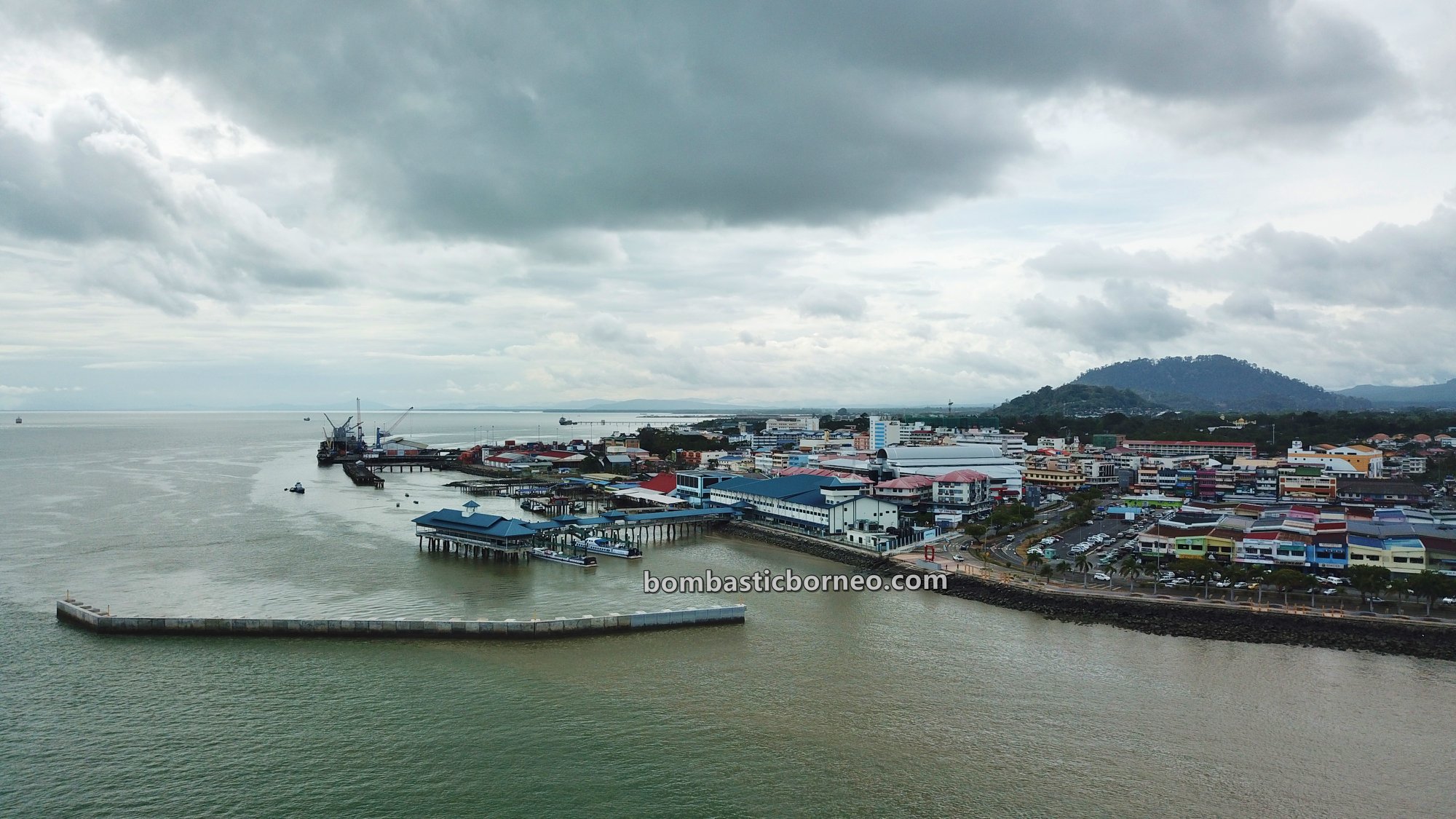 Ferry port, terminal feri, backpackers, destination, exploration, Pekan, town, Tanjung Market, Tourism, tourist attraction, Trans Border, 跨境婆罗洲, 马来西亚沙巴, 斗湖轮渡码头.