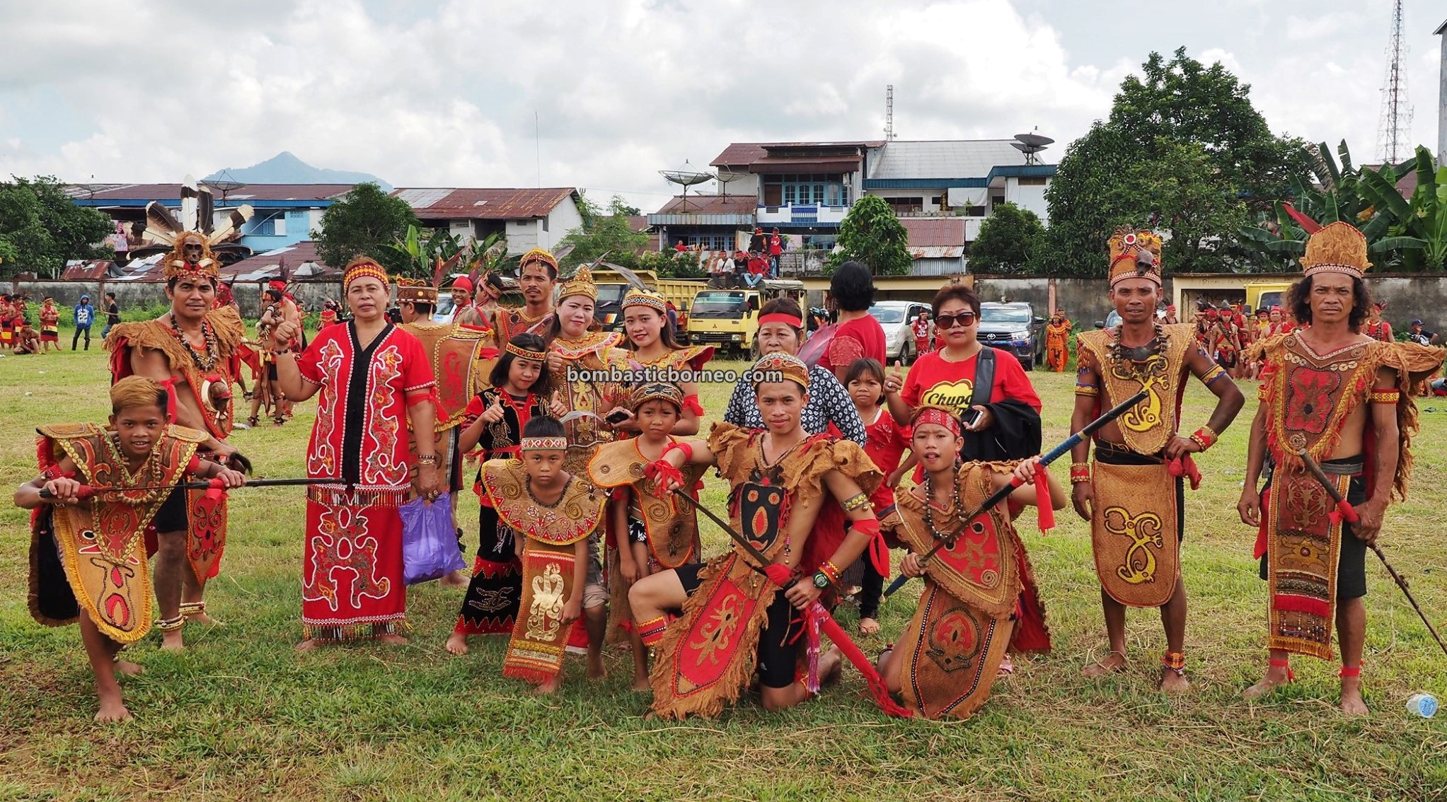 Festival Budaya Dayak, indigenous, traditional, culture, event, Ethnic, native, Indonesia, West Kalimantan, backpackers, Tourism, tourist attraction, travel guide, Cross Border, Borneo