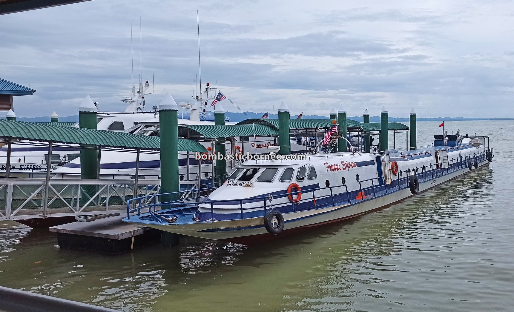 Ferry terminal, Express Boat Ride, speed boat, exploration, International, Kapal Besar, MV Tawindo, port, Sabah, Tawau, Malaysia, Transportation, travel guide, Cross Border, Borneo,